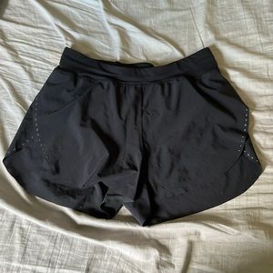 Fast and Free Reflective High-Rise Classic-Fit Short 3"